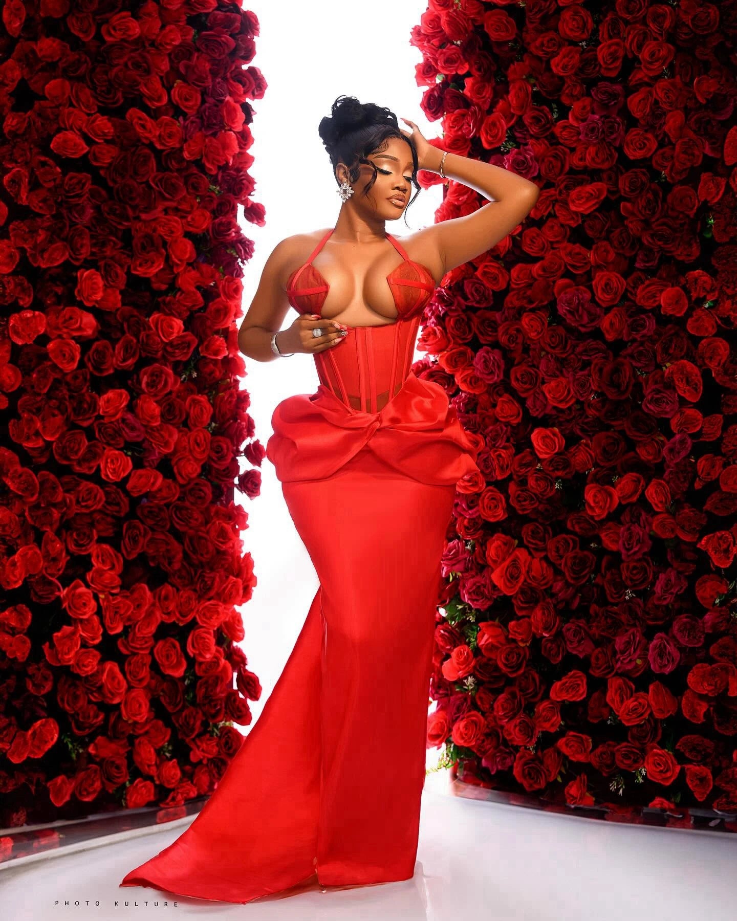 Charming Red Satin Long Mermaid Evening Dresses Aso Ebi Sexy Halter Corset Back Prom Party Dress African Women Robe De Soiree